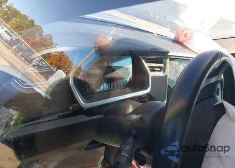 2013 Tesla Model S из США, поврежденный, VIN 5YJSA1CG9DFP03544